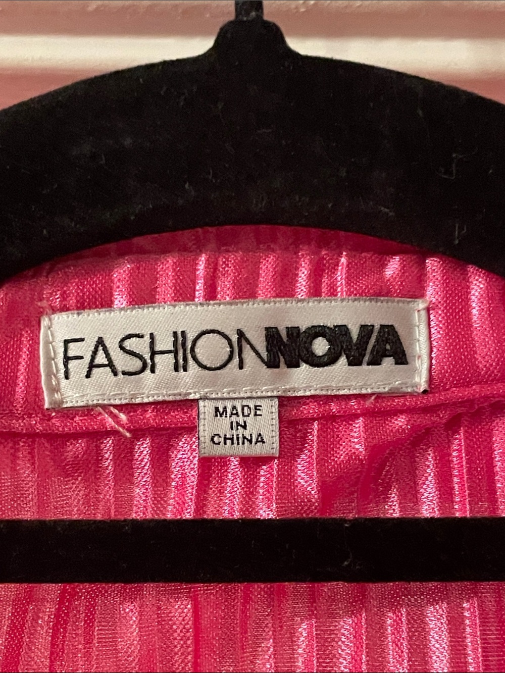 Fashion Nova Shiny Fuchsia Pleated Set - Picture 2 of 2